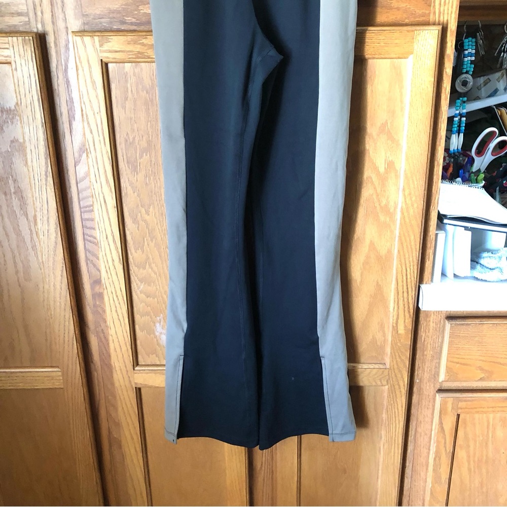 Sincerely Jules Active Open Back Flared Split Hem… - image 4